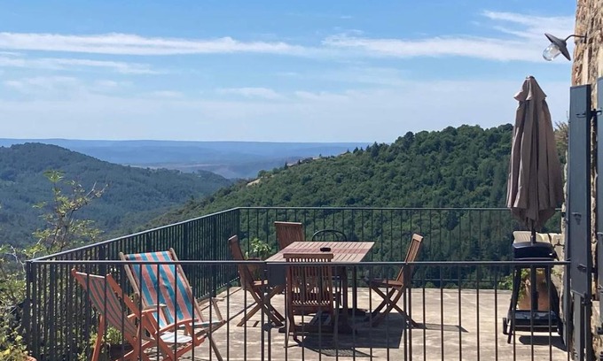 Lentilleres Maison | Jolie maison avec vue, dans bâtisse cévenole