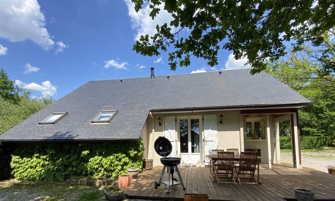 Perols-sur-Vezere Maison | Jolie Maison à la Campagne, Grand Terrain de 3000m2