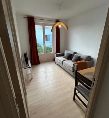 Mediterranee Appartement | Jolie T2 rénové et décoré en plein centre de Canet plage