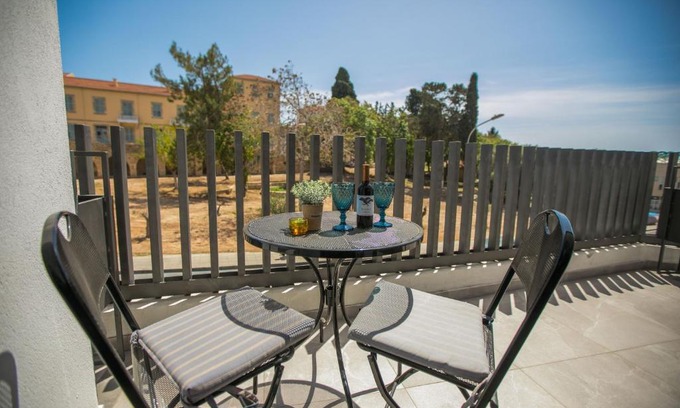 Old Town Appartement | Joseph'Spot Paphos Center