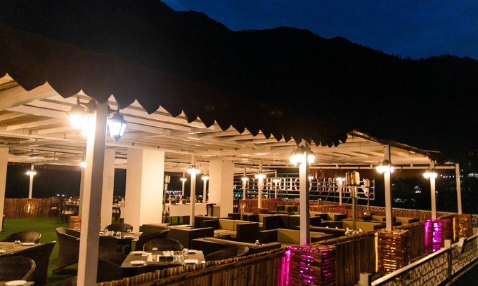 Kohistan Hôtel | Jovial Gold