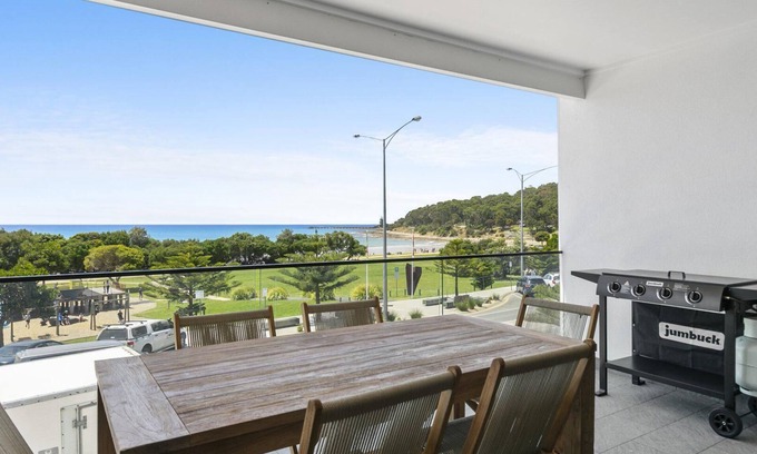 Lorne Appartement | JOY APARTMENT 1 - Appartement flambant neuf en bord de mer, vue, linge, wifi et plus