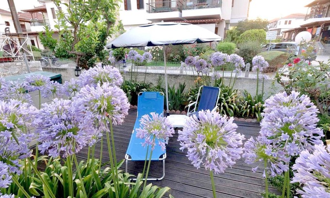 Ano Lechonia Maison | Joy Seaside Apartment