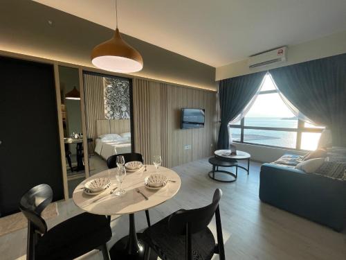 Downtown Kota Kinabalu Appartement | JQ Jesselton Quay Homestay Near Suria Mall, Gaya Street, jetty by GoodTravelKK 善旅民宿
