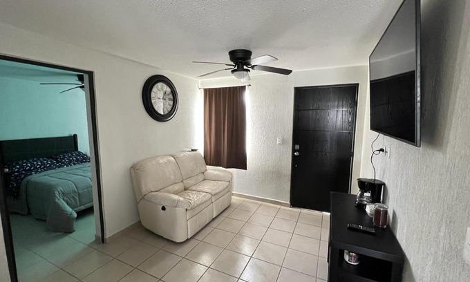 Playas De Tijuana Appartement | Juan Renteria