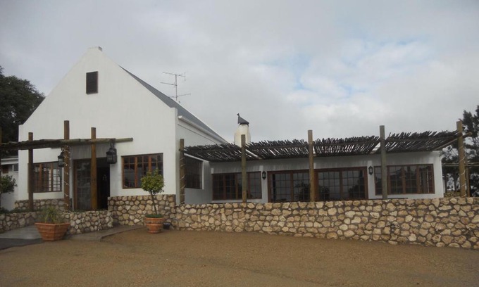 Vredenburg Maison | Juffroushoogte Gaste Plaas