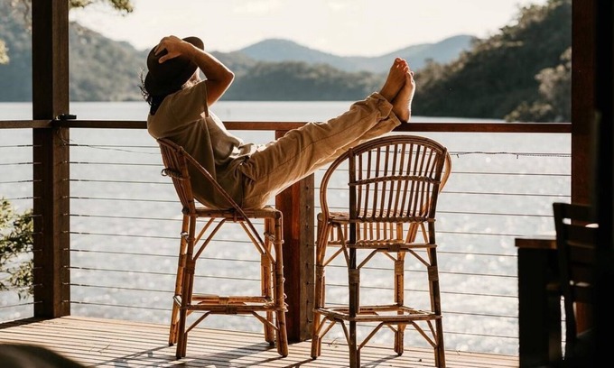 Sydney Maison | spring specials . JULIANS . stunning sunsets HAWKESBURY RIVER - arrive by boat