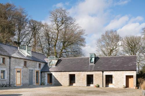 Blessington Maison | June Blake's Garden