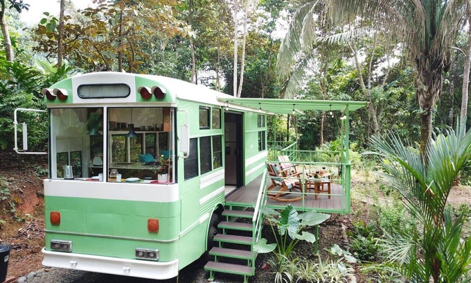 Savegre Maison | Jungle Bus, 5 min drive PlayaLinda, 15 x Dominical, Wifi Starlink
