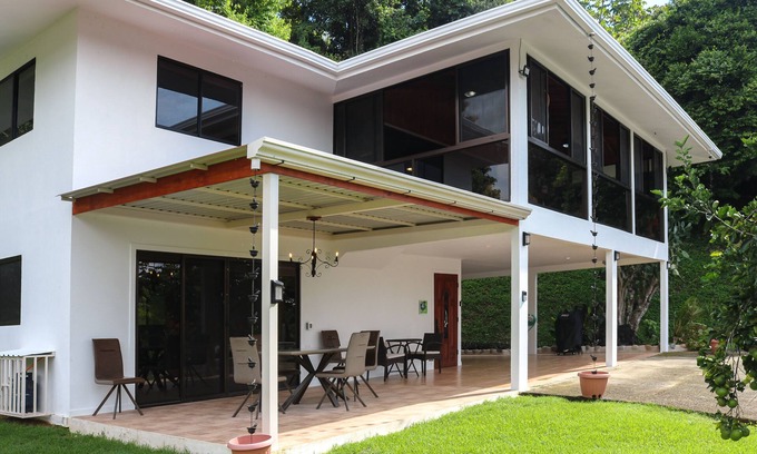 Lagunas de Baru Maison | Jungle estate with mountain views, private pool, open-concept, & AC - dogs ok