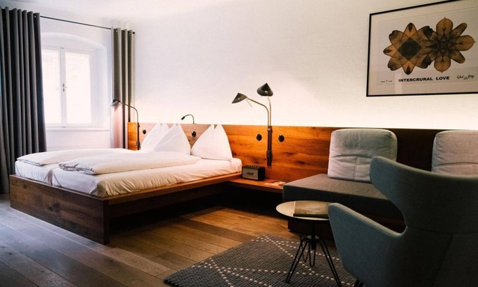 City Centre Salzburg Maison | Junior Suite, incl. breakfast, non-refundable - arthotel Blaue Gans