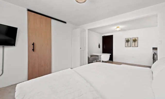 Santurce Appartement | Junior Suite Steps To Loiza Street & Best SJ Beach