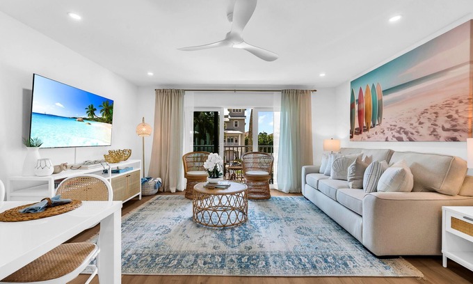 Juno Beach Copropriété | Juno Beach Landings Condo 4 | Steps to the Beach!