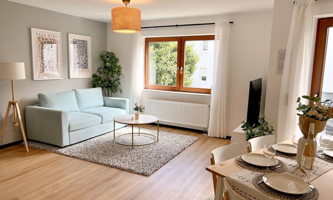 Quint Appartement | JUPAS° Trier| Boho Home with balcony & parking lot