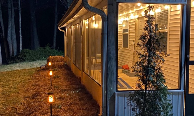 Easley Maison | Just 16 miles from Clemson & 12 miles from downtown Greenville.