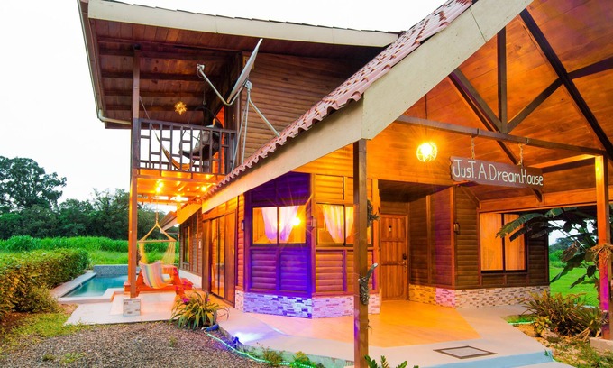 La Fortuna Cabine | Juste une maison de rêve - idéal pour les familles ou les amis-WIFI, A / C