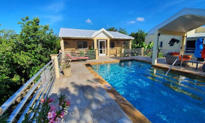 Little Cayman Villa | Just Chillin in Little Cayman