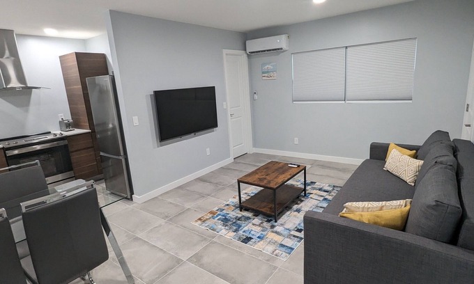 Nokomis Copropriété | Just one minute drive to the beach.