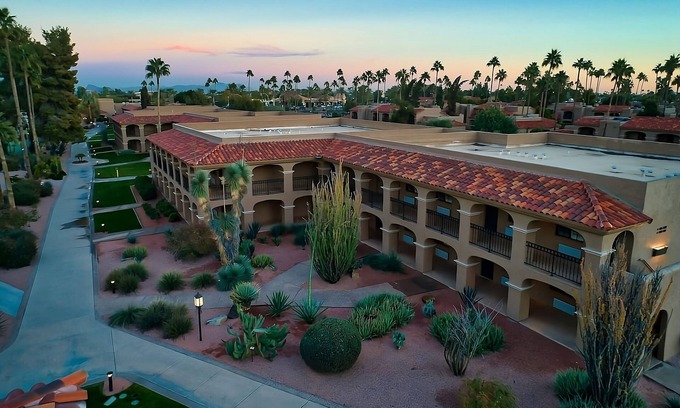 South Scottsdale Station Balnéaire | Just What You Were Looking For! 2 Pet-friendly Units, Free Parking, 5 Pools