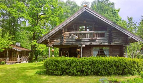 Vaana-Joesuu Maison | Kõrre Puhketare