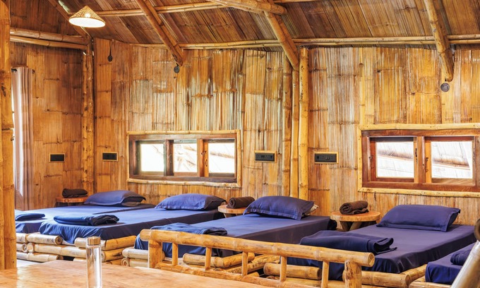 Kudrasthe Lit Et Petit-Déjeuner | KaatiKaadu