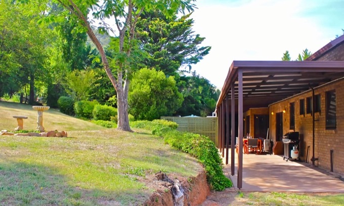 Wandiligong Cottage | Kaighins Place: retraite paisible pour les couples