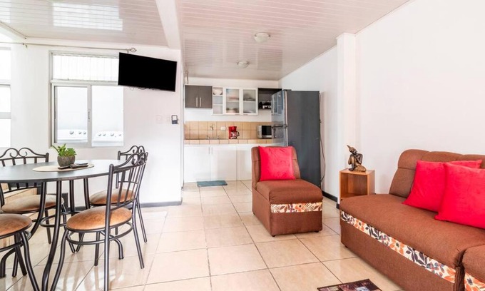 Heredia Appartement | Kajag Ent Apar Work-Tourism-Office-WIFI-Cable