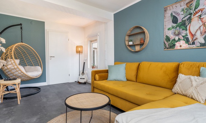 Frankenberg Appartement | Kakadu - Design Old Building, Central, Terrace, SNES & Stream