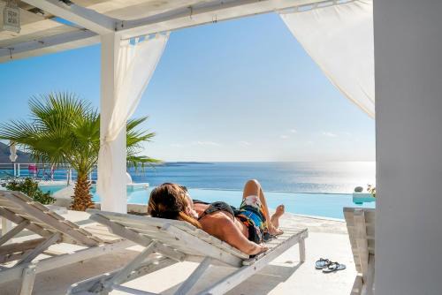 Kithira Maison | Kaladi Rock