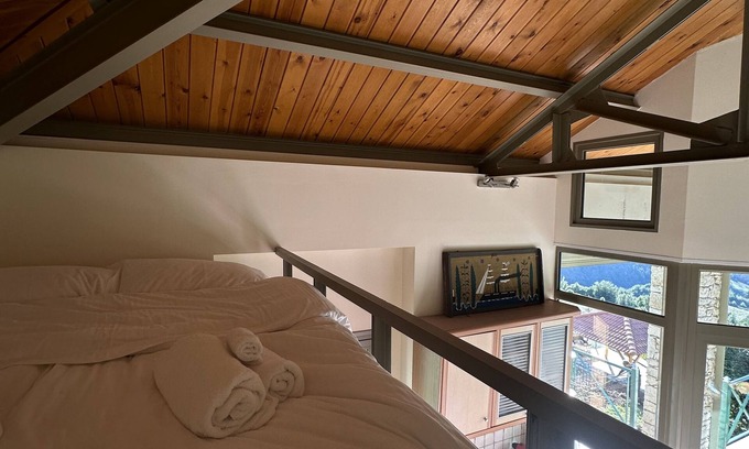 Kalavrita Maison | Kalavryta Villa Nano 360 view with fireplace