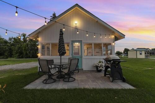 Black Wolf Maison | Kalbus Cottage on Lake Winnebago