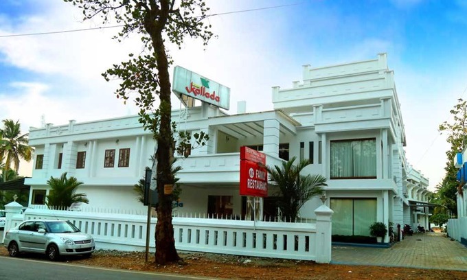 Irinjalakuda Hôtel | Kallada hotels