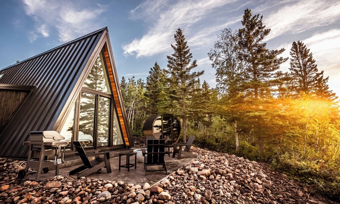 Tofte Cabine | Kalliot: Lakefront Tiny A-Frame w/Barrel Sauna + EV Charger