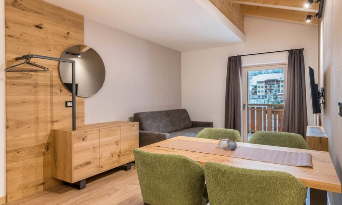 Campitello di Fassa Appartement | "Kamerloy Apartments - G" avec vue sur les montagnes, Wi-Fi, balcon et jardin