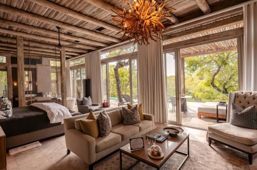 Thorny Bush Game Reserve Cabine | Kapama Karula