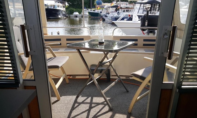 Lauenburg an der Elbe Location De Bateaux | Kappoleni - ein Boot für dich