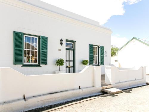 Graaff-Reinet Maison | Karoo House Collection - 111 Cradock