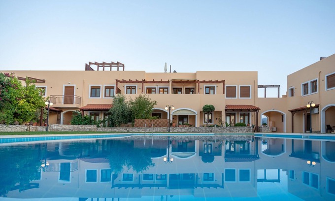 Karoti Appartement | Karoti 5a, 2 bedrooms with private pool in a complex