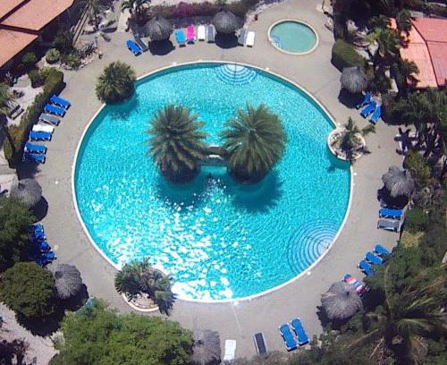 Willemstad Appartement | Kas di BaMi A-194 op Seru Coral Resort - Ruim appartement met groot zwembad en tropische tuin