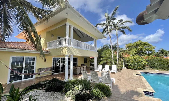 Sunset Heights Villa | Kas na Nort, House facing North, is a stylish holiday villa in a unique setting.