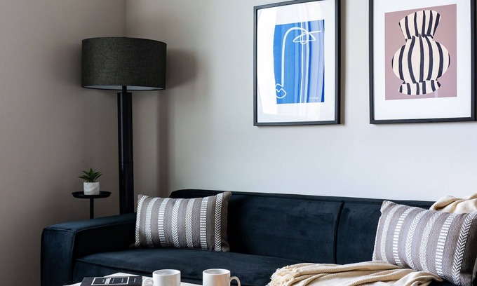 Reno/Tahoe Airport Appartement | Kasa | Classic 2BD + Near Local Shops | Reno
