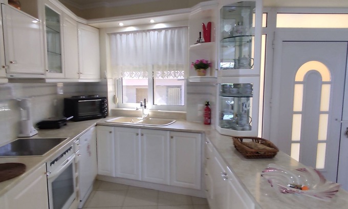 Perivolia Appartement | Katerina's Residence Chania with panoramic view.