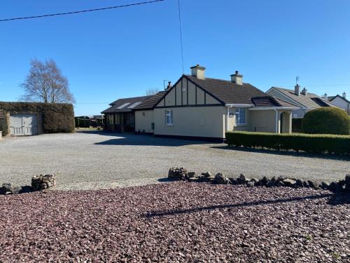 Daingean Maison | Kates Irish holiday home Killaderry Daingean
