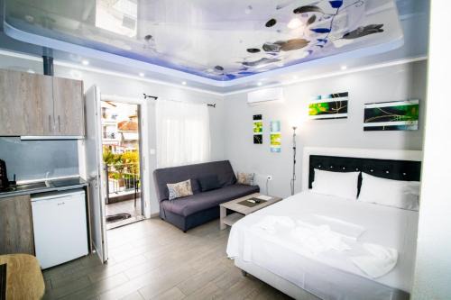 Kallikratia Appartement | Katrine Seaside Rooms #PROPERTLY