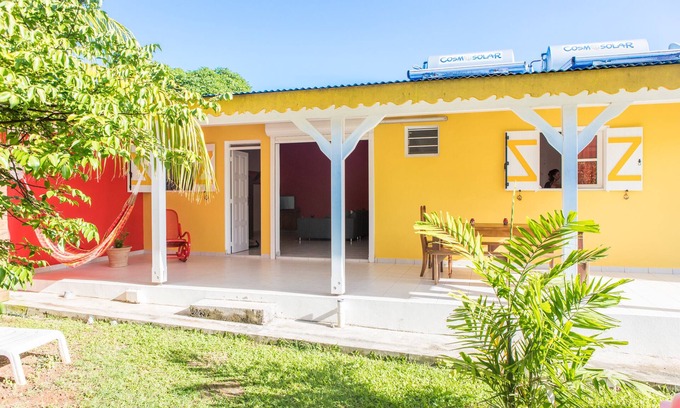 Sainte-Rose Villa | Kaz à K-rol et Harry villa avec piscine partagée
