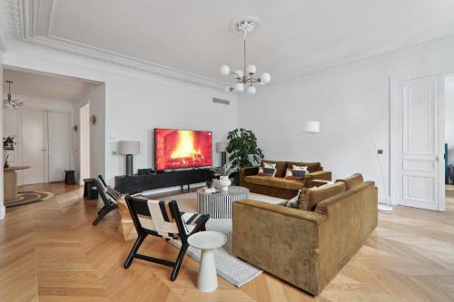 Madeleine Appartement | KAZA BELLA - Paris 8 Luxurious apartment close to Arc de Triomphe