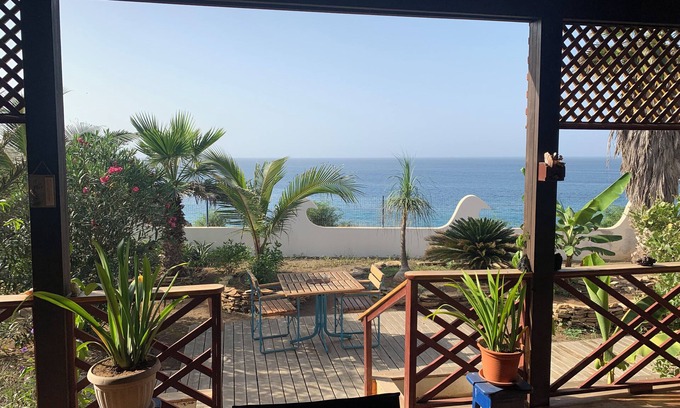 Vila do Maio Maison | Kaza de Madeira, large terrace, seafront, garden with trees, close to everything.