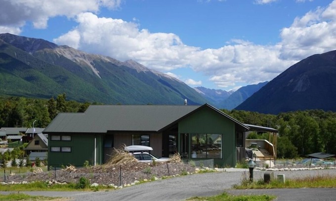 St. Arnaud Maison | Kea Castle, vue imprenable sur la montagne.