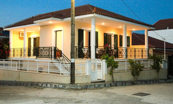 Lixouri Maison | Kefalonia, Lixouri Maison abordable