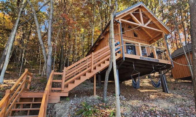Scio Cabine | Kenai Fjord/Lakeview 4-6 Person Midsize Cabin